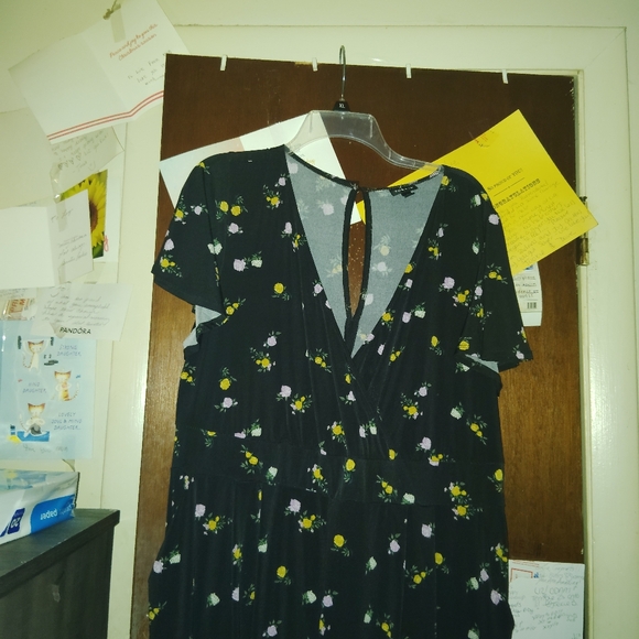 TORRID Black Floral Studio Knit Romper 2XL - Picture 8 of 11